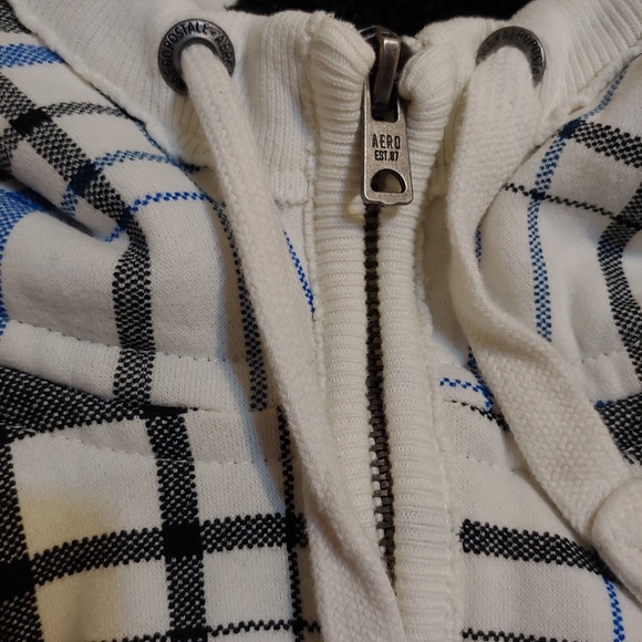 Aeropostale. Guy`s warm sweater\ jacket - Picture 2 of 8